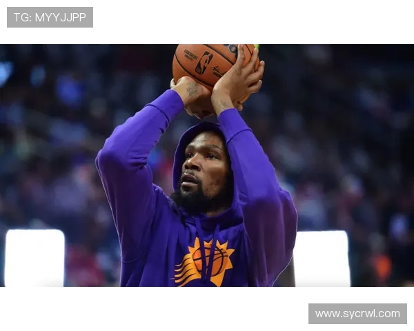 凯文杜兰特跨界挑战足球明星身份展现全新运动魅力与激情